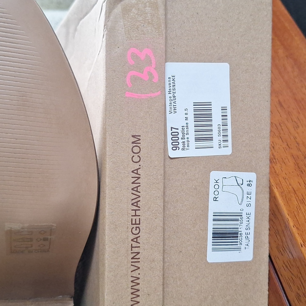 NWT Vintage Havana Brown Tan Rook Booties 8.5 - Picture 4 of 4